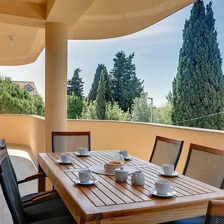 Lägenhet Valentina Premantura